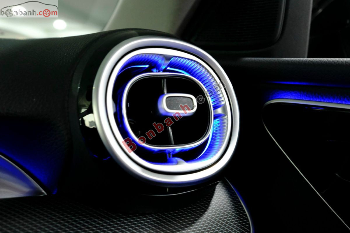 Bán ô tô Mercedes Benz C class C300 AMG - 2025 - xe mới