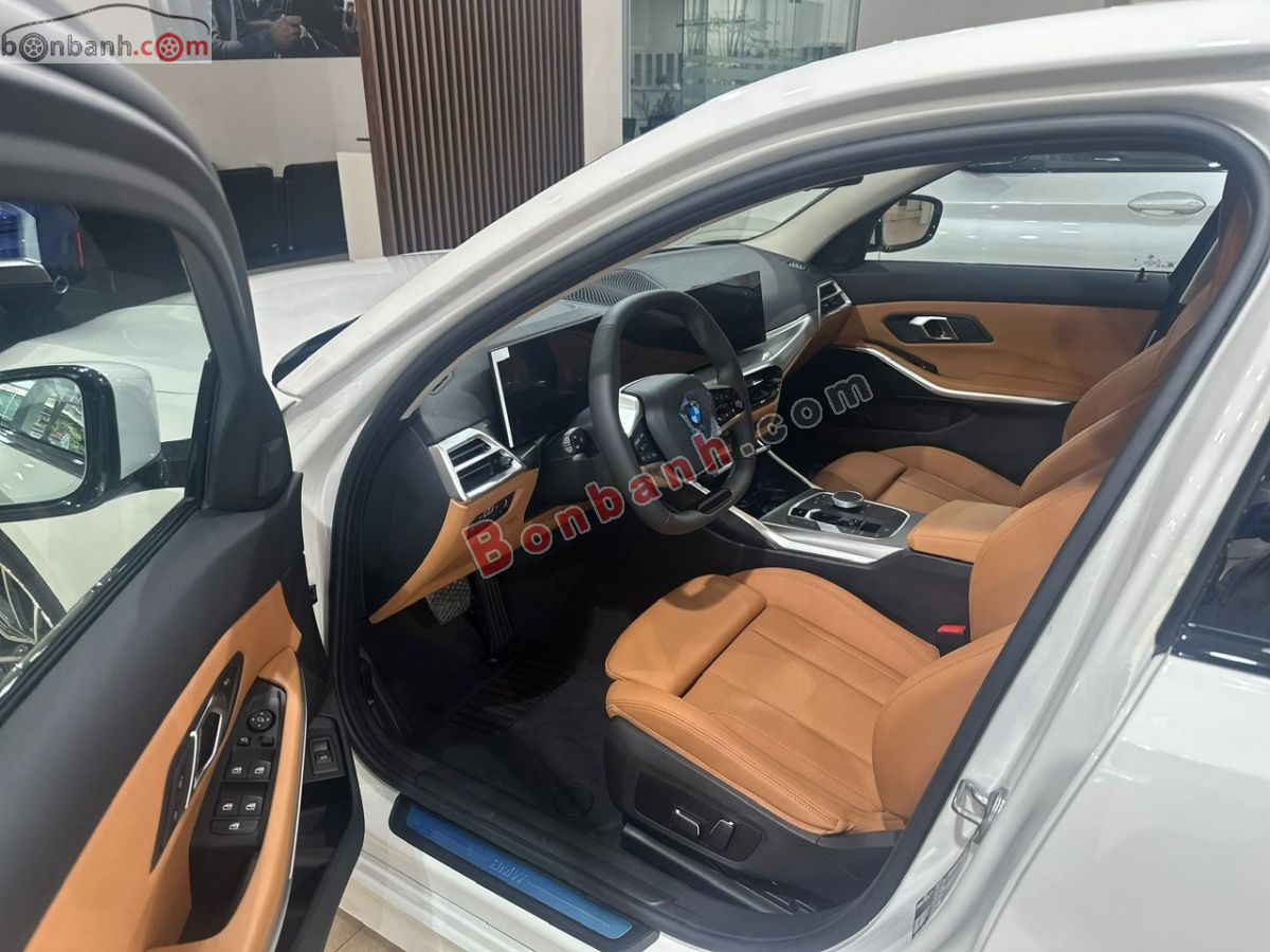 Bán ô tô BMW 3 Series 320i Sport Line - 2026 - xe mới