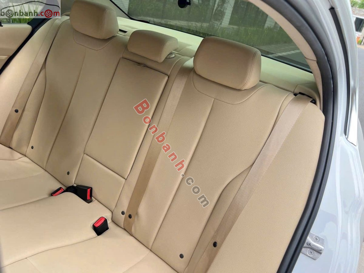 Bán ô tô BMW 3 Series 320i - 2018 - xe cũ