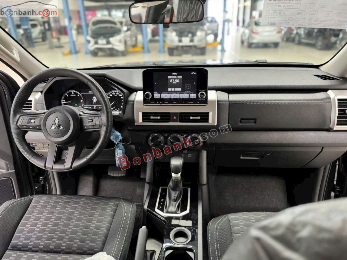 Bán ô tô Mitsubishi Triton GLX 2WD AT - 2026 - xe mới