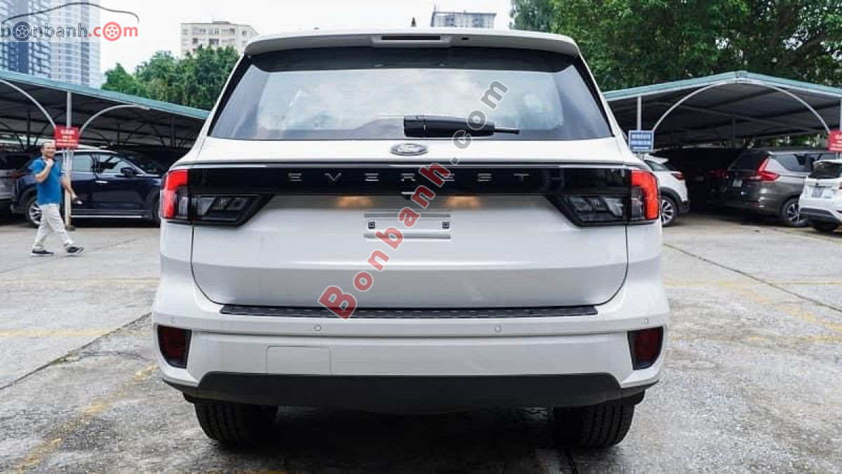 Bán ô tô Ford Everest Ambiente 2.0L 4x2 AT - 2026 - xe mới