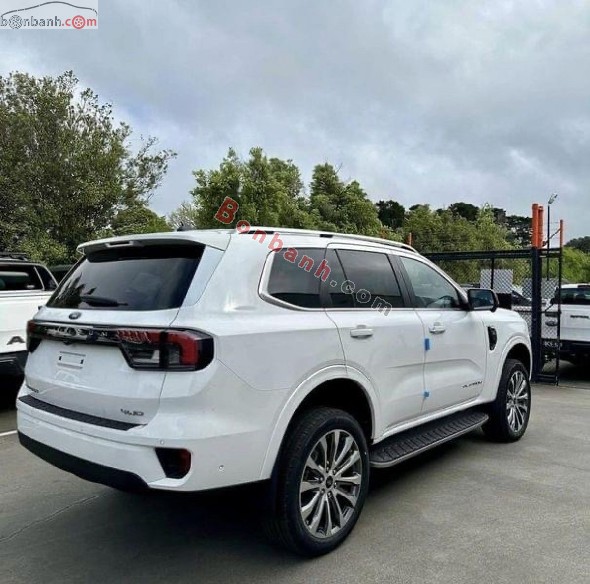 Bán ô tô Ford Everest Platinum 2.0L 4x4 AT - 2026 - xe mới