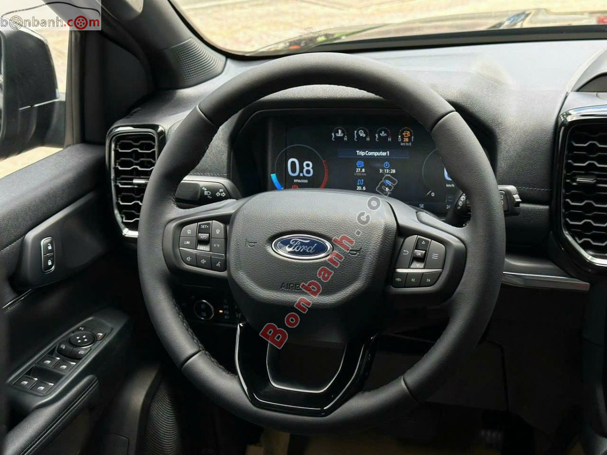 Bán ô tô Ford Everest Titanium Plus 2.0L 4x4 AT - 2026 - xe mới