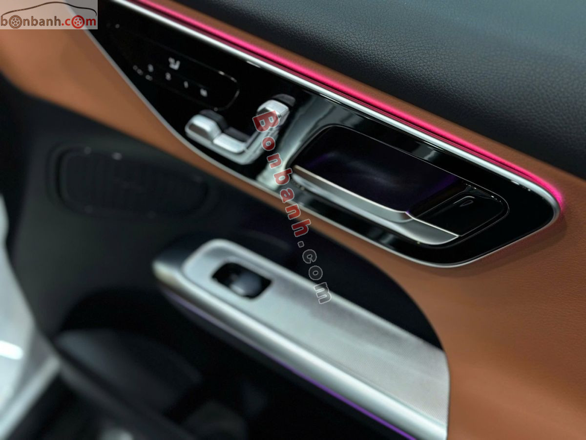 Bán ô tô Mercedes Benz GLC 200 4Matic - 2025 - xe mới