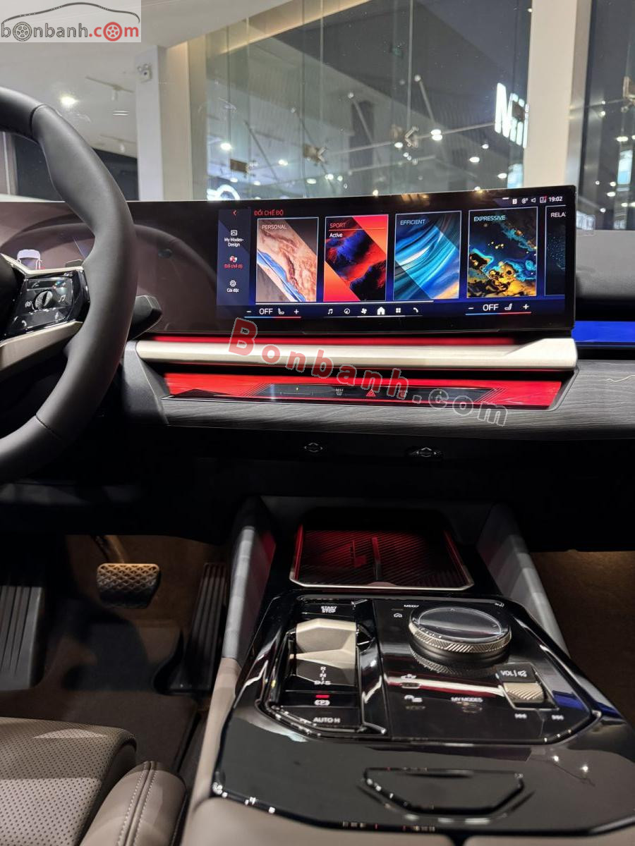 Bán ô tô BMW 5 Series 520i Premium - 2024 - xe mới