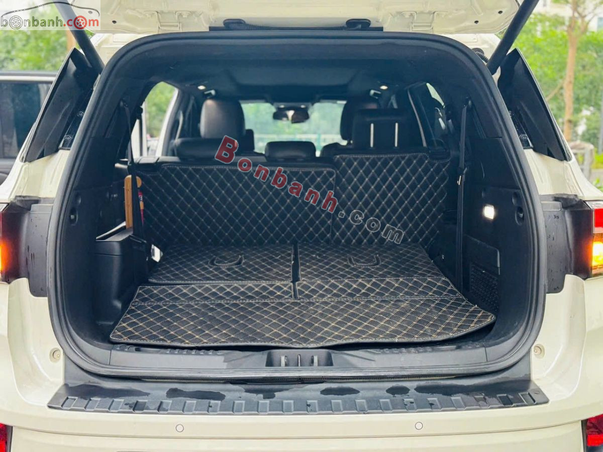 Bán ô tô Ford Everest Titanium 2.0L 4x2 AT - 2023 - xe cũ