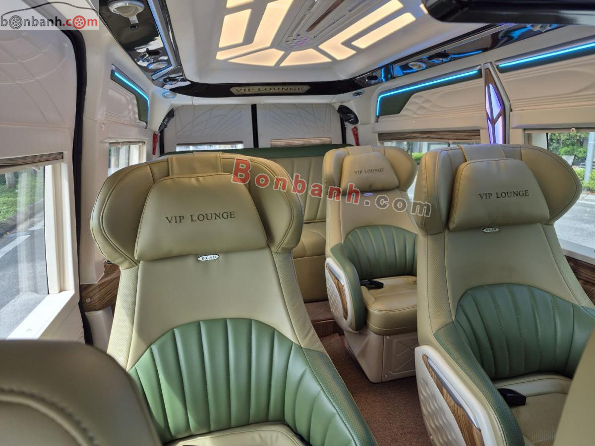 Bán ô tô Ford Transit Limousine - 2023 - xe cũ