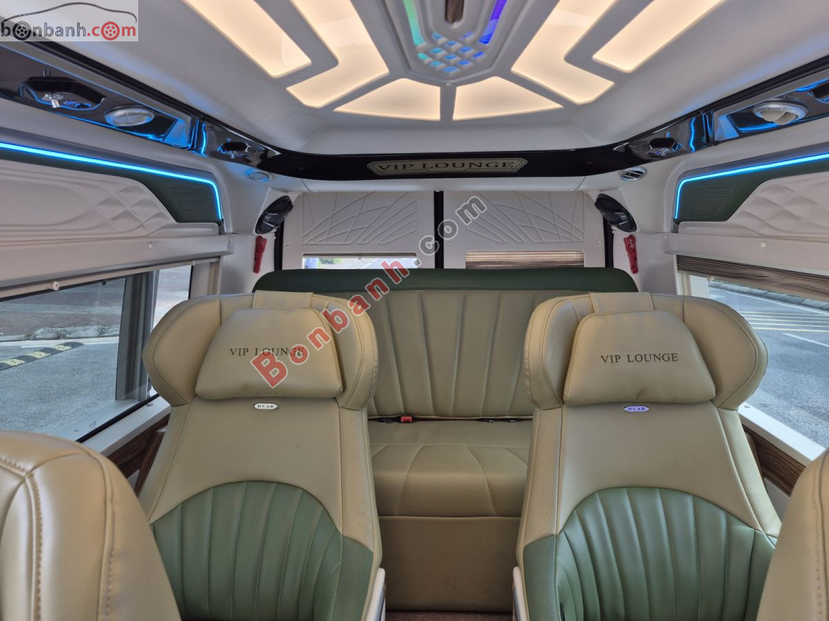 Bán ô tô Ford Transit Limousine - 2023 - xe cũ
