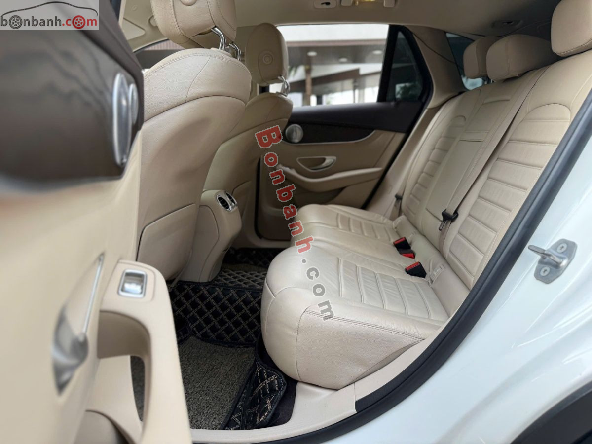 Bán ô tô Mercedes Benz GLC 200 4Matic - 2020 - xe cũ