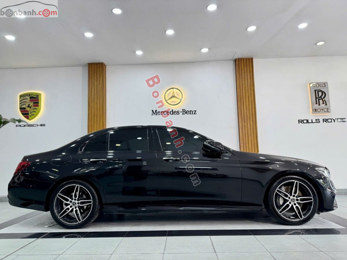 Bán ô tô Mercedes Benz E class E300 AMG - 2019 - xe cũ
