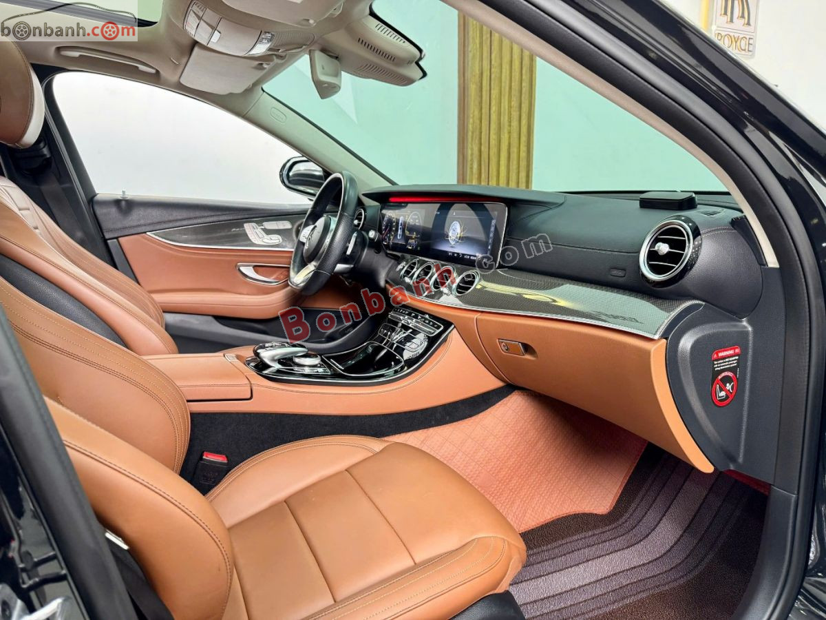 Bán ô tô Mercedes Benz E class E300 AMG - 2019 - xe cũ