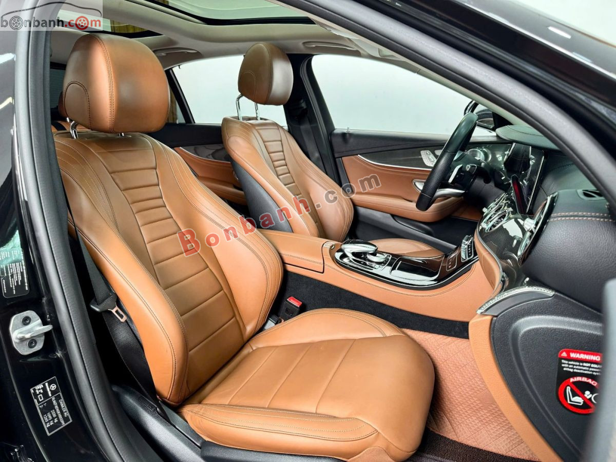 Bán ô tô Mercedes Benz E class E300 AMG - 2019 - xe cũ