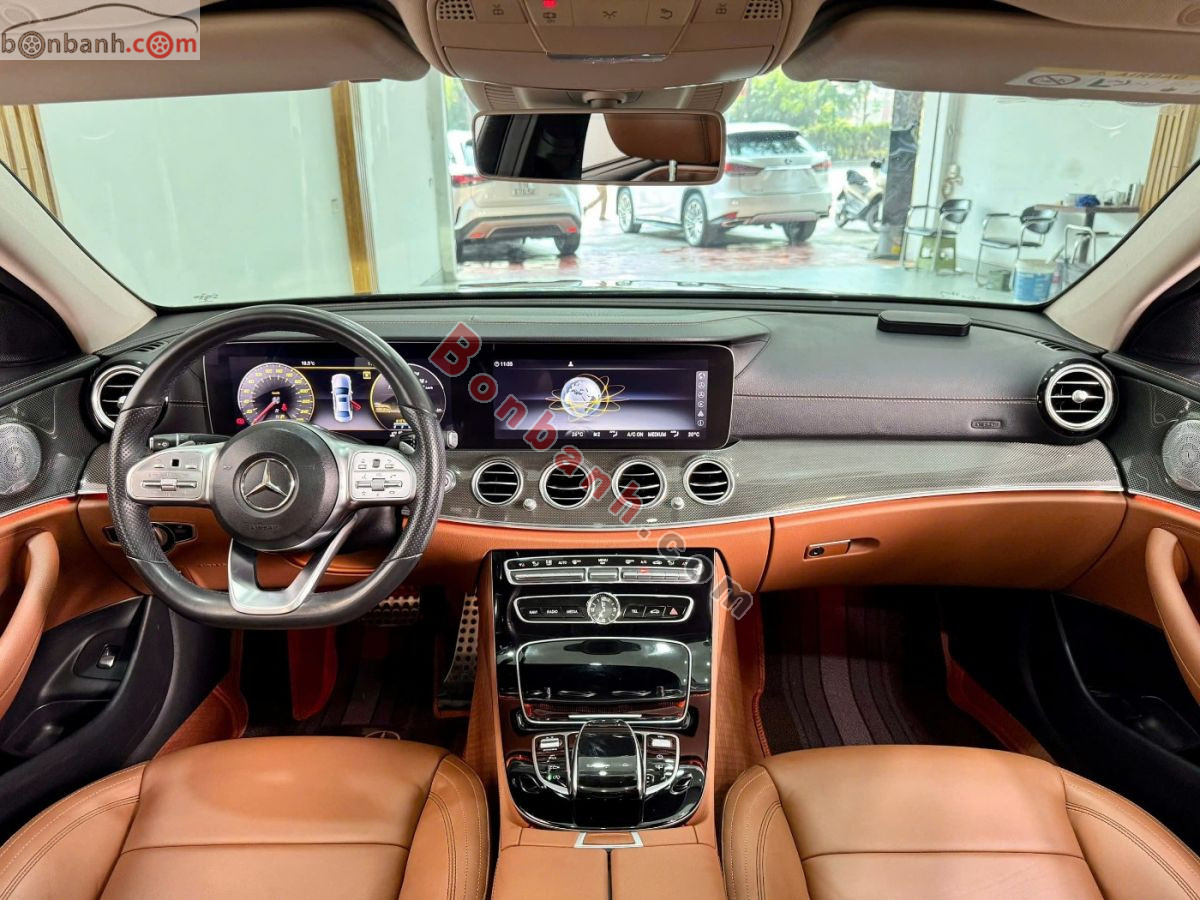 Bán ô tô Mercedes Benz E class E300 AMG - 2019 - xe cũ