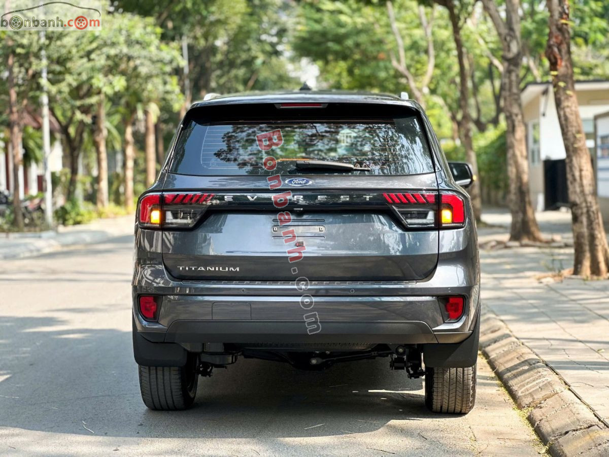 Bán ô tô Ford Everest Titanium 2.0L 4x2 AT - 2024 - xe cũ