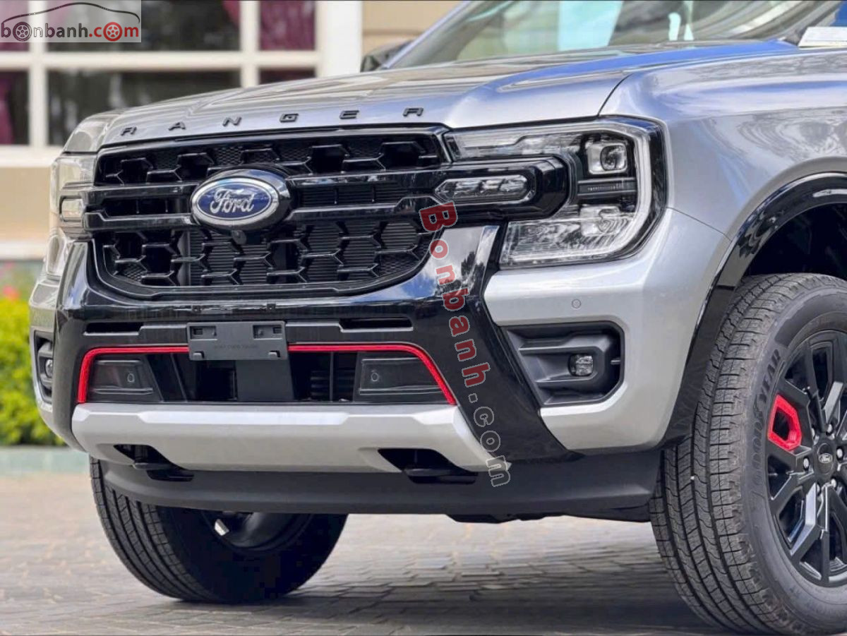 Bán ô tô Ford Ranger Stormtrak 2.0L 4x4 AT - 2025 - xe mới