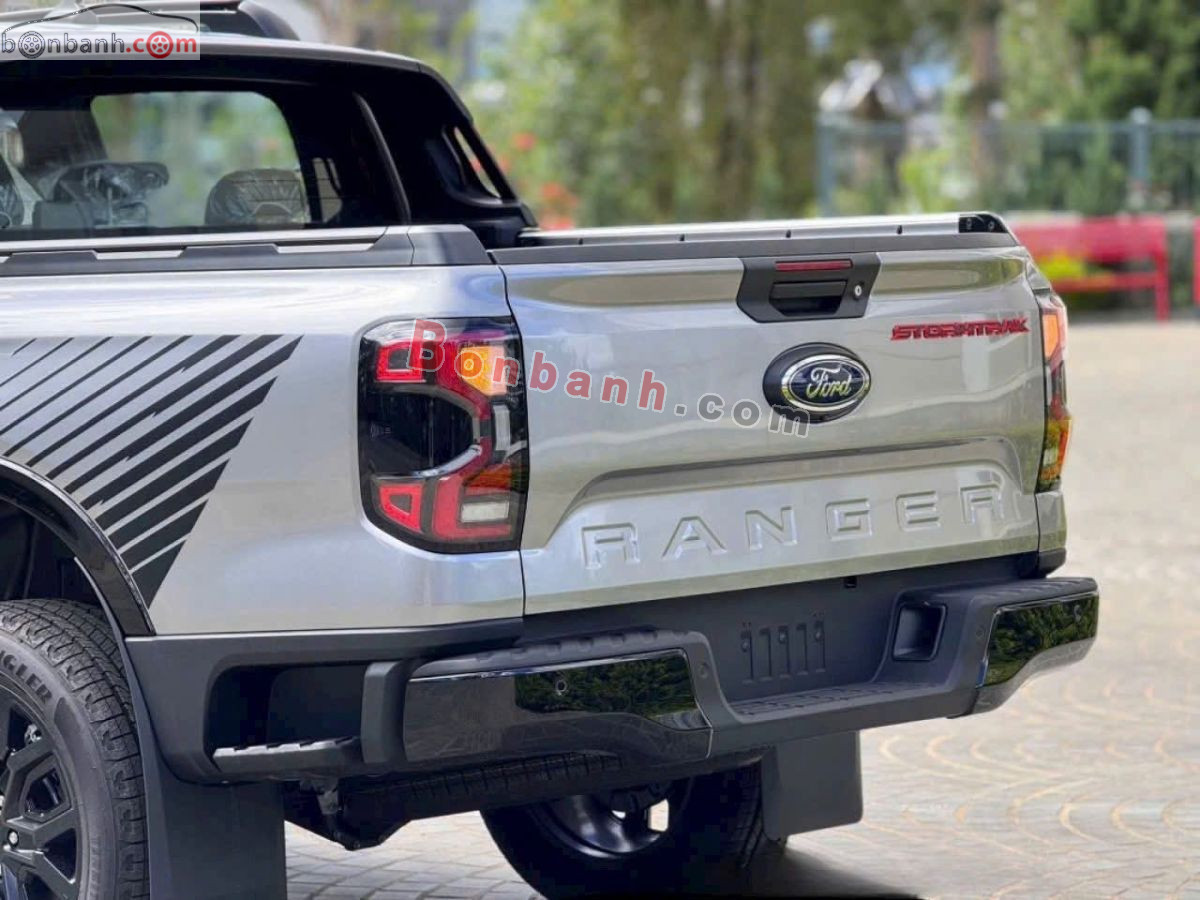 Bán ô tô Ford Ranger Stormtrak 2.0L 4x4 AT - 2025 - xe mới