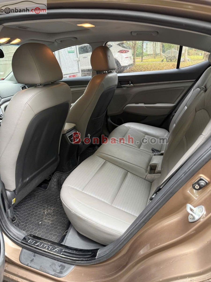 Bán ô tô Hyundai Elantra 2.0 AT - 2016 - xe cũ