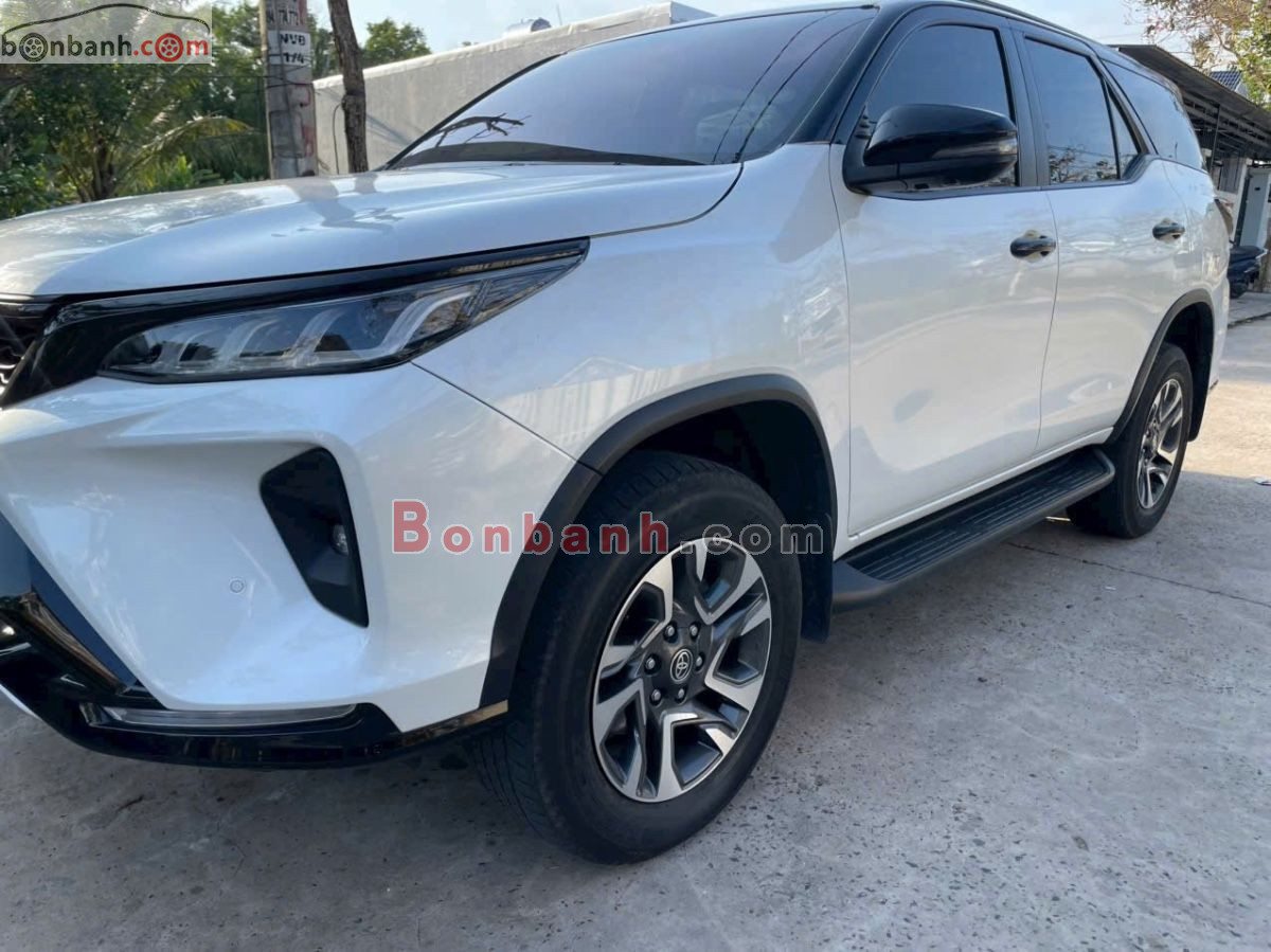 Bán ô tô Toyota Fortuner Legender 2.4L 4x2 AT - 2024 - xe cũ