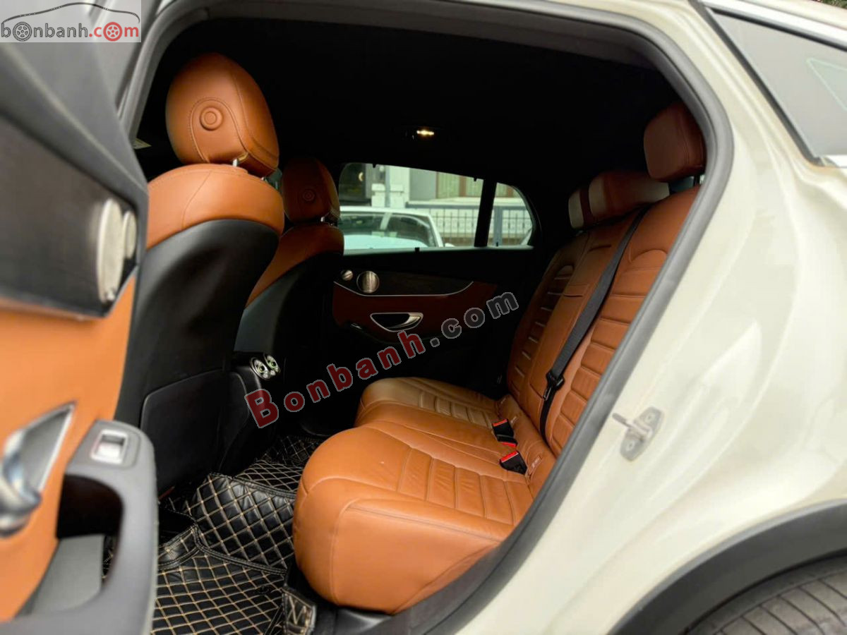 Bán ô tô Mercedes Benz GLC 300 4Matic Coupe - 2021 - xe cũ