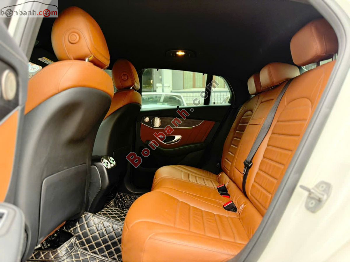 Bán ô tô Mercedes Benz GLC 300 4Matic Coupe - 2021 - xe cũ