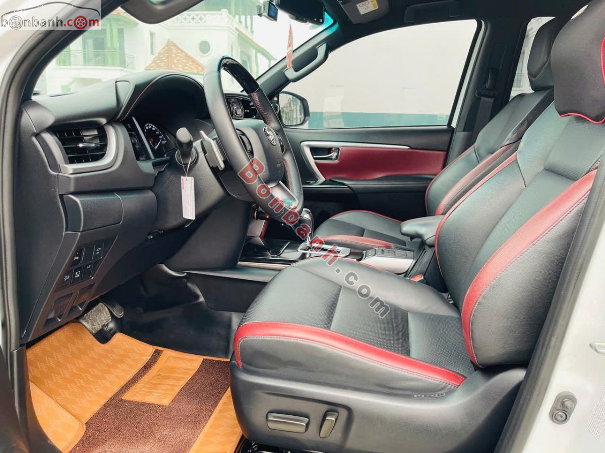 Bán ô tô Toyota Fortuner Legender 2.4L 4x2 AT - 2024 - xe cũ