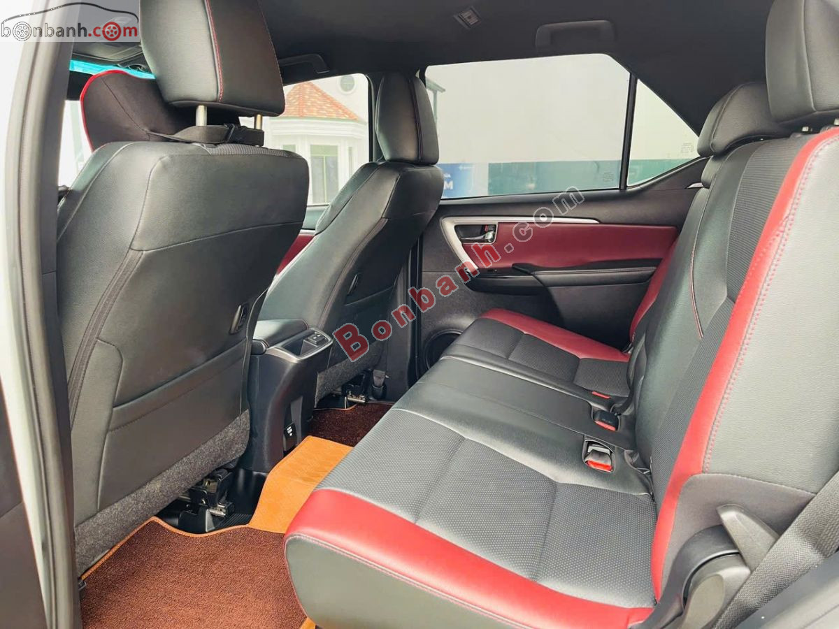 Bán ô tô Toyota Fortuner Legender 2.4L 4x2 AT - 2024 - xe cũ