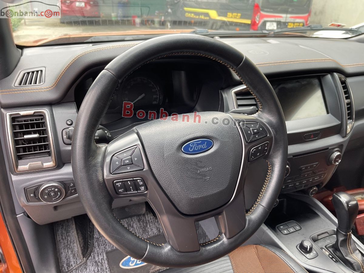 Bán ô tô Ford Ranger Wildtrak 3.2L 4x4 AT - 2017 - xe cũ