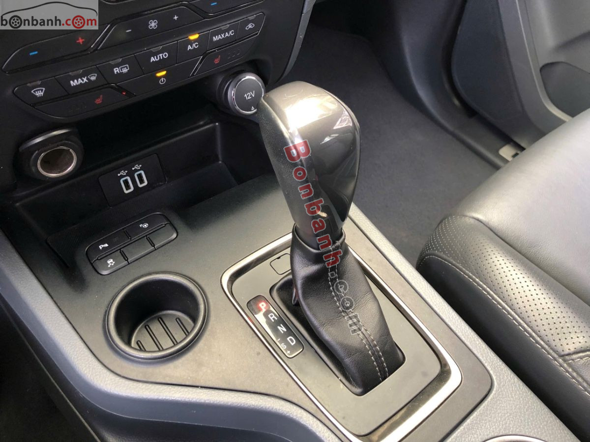 Bán ô tô Ford Everest Titanium 2.2L 4x2 AT - 2016 - xe cũ