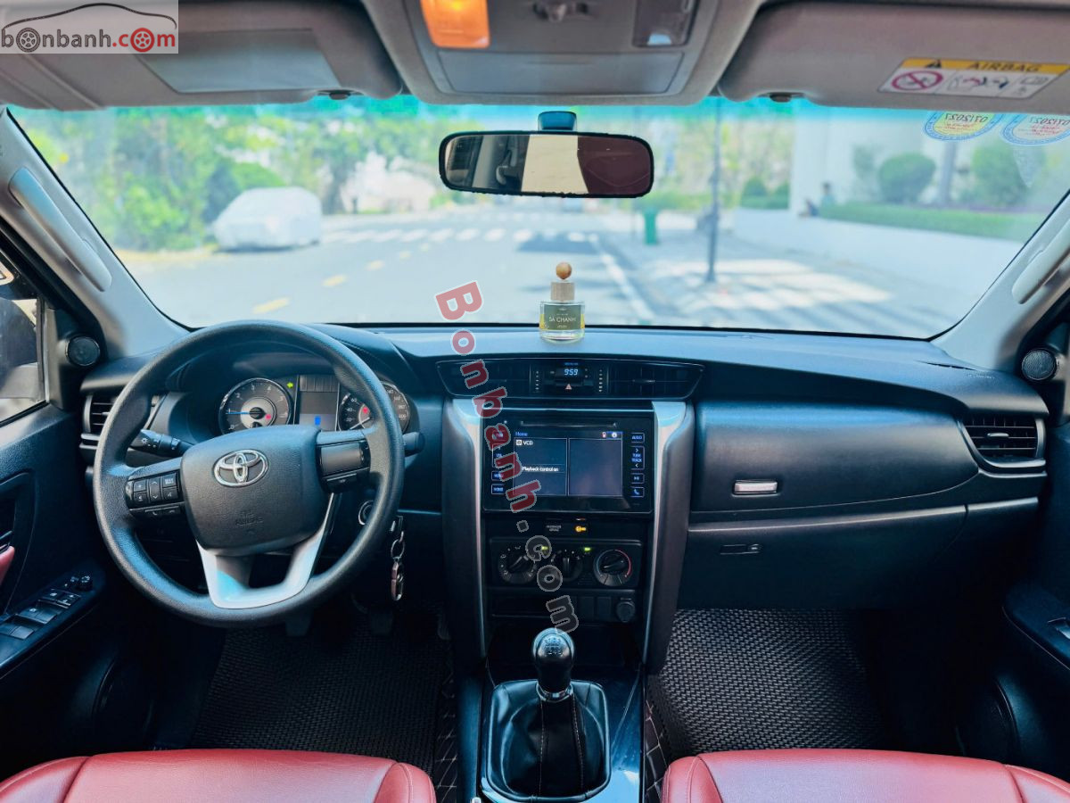 Bán ô tô Toyota Fortuner 2.4G 4x2 MT - 2019 - xe cũ