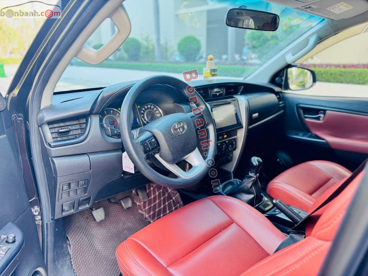Bán ô tô Toyota Fortuner 2.4G 4x2 MT - 2019 - xe cũ