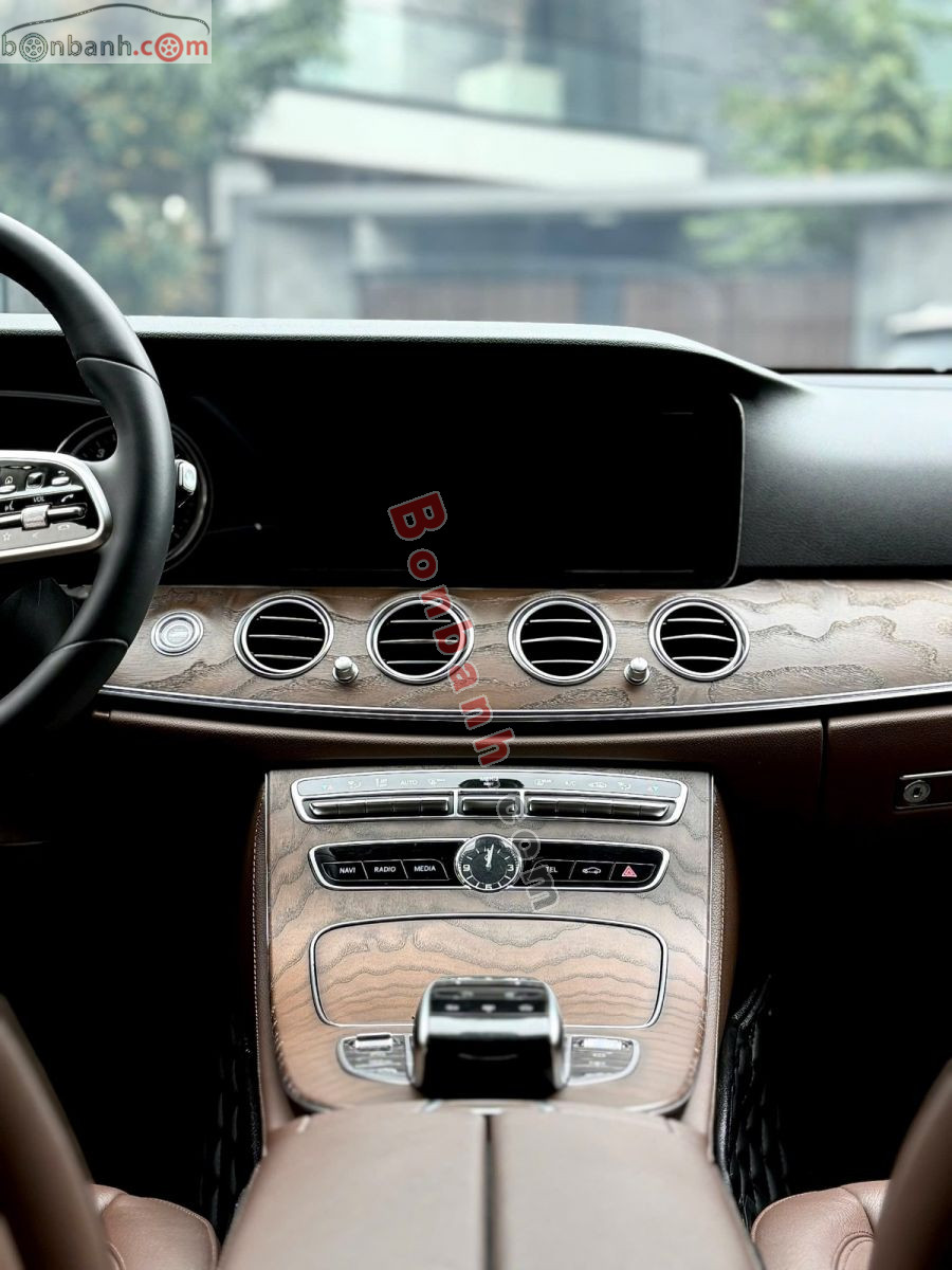 Bán ô tô Mercedes Benz E class E200 - 2019 - xe cũ