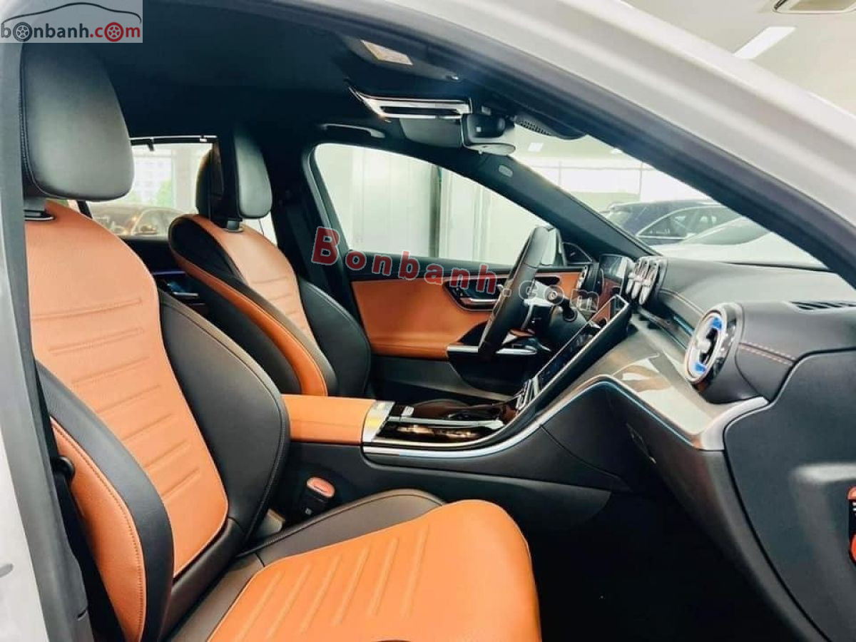 Bán ô tô Mercedes Benz C class C300 AMG - 2025 - xe mới