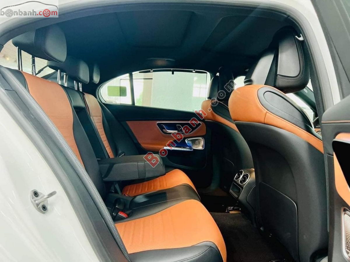 Bán ô tô Mercedes Benz C class C300 AMG - 2025 - xe mới