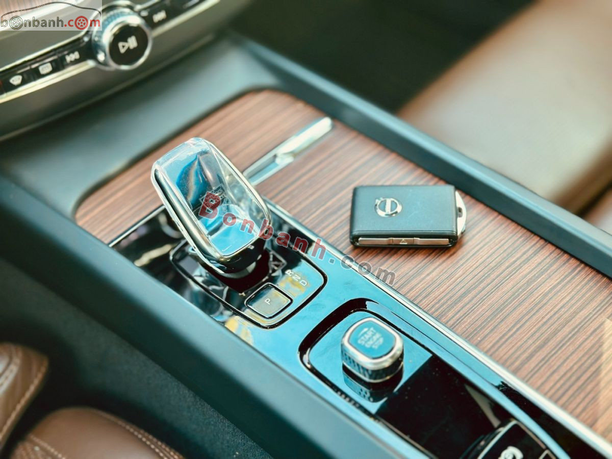 Bán ô tô Volvo XC60 Ultimate Bright B6 AWD - 2024 - xe cũ