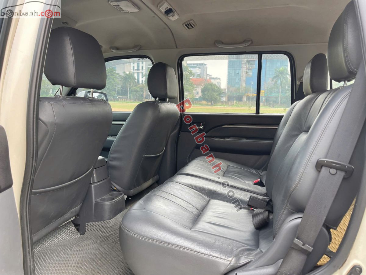 Bán ô tô Ford Everest Limited 2.5L 4x2 AT - 2013 - xe cũ