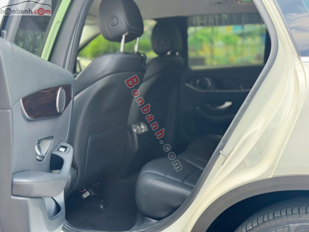 Bán ô tô Mercedes Benz GLC 200 - 2022 - xe cũ