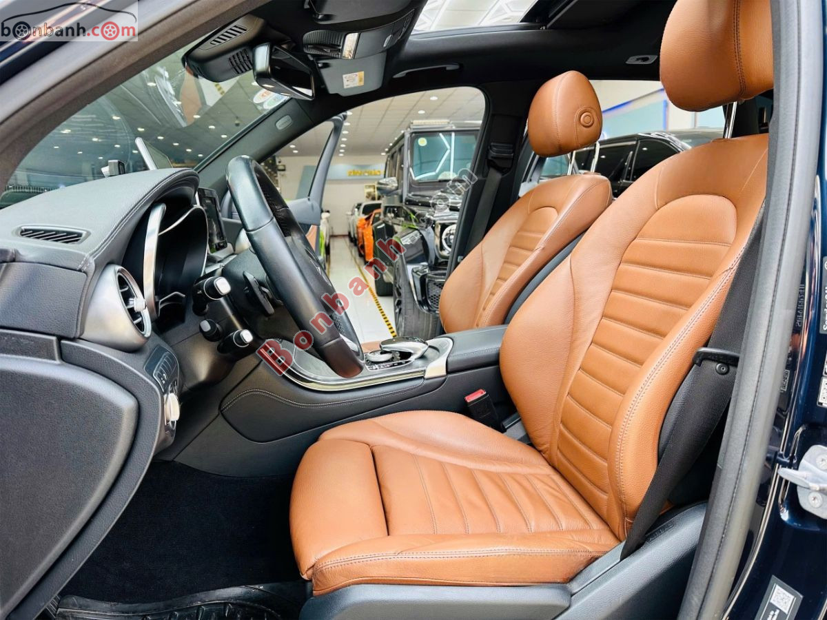 Bán ô tô Mercedes Benz GLC 300 4Matic - 2018 - xe cũ