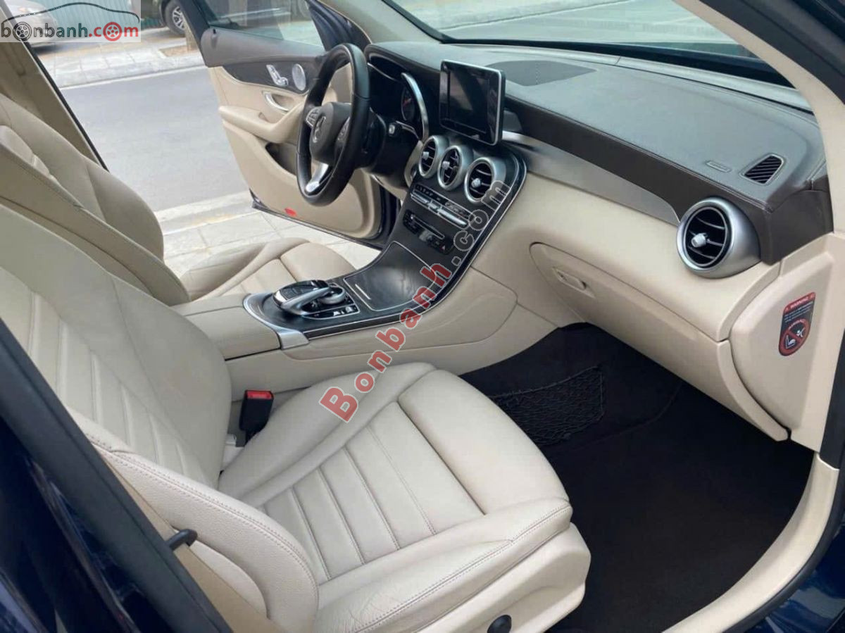 Bán ô tô Mercedes Benz GLC 300 4Matic - 2019 - xe cũ