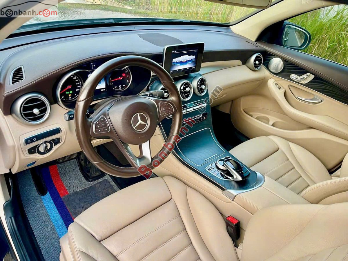Bán ô tô Mercedes Benz GLC 300 4Matic - 2019 - xe cũ