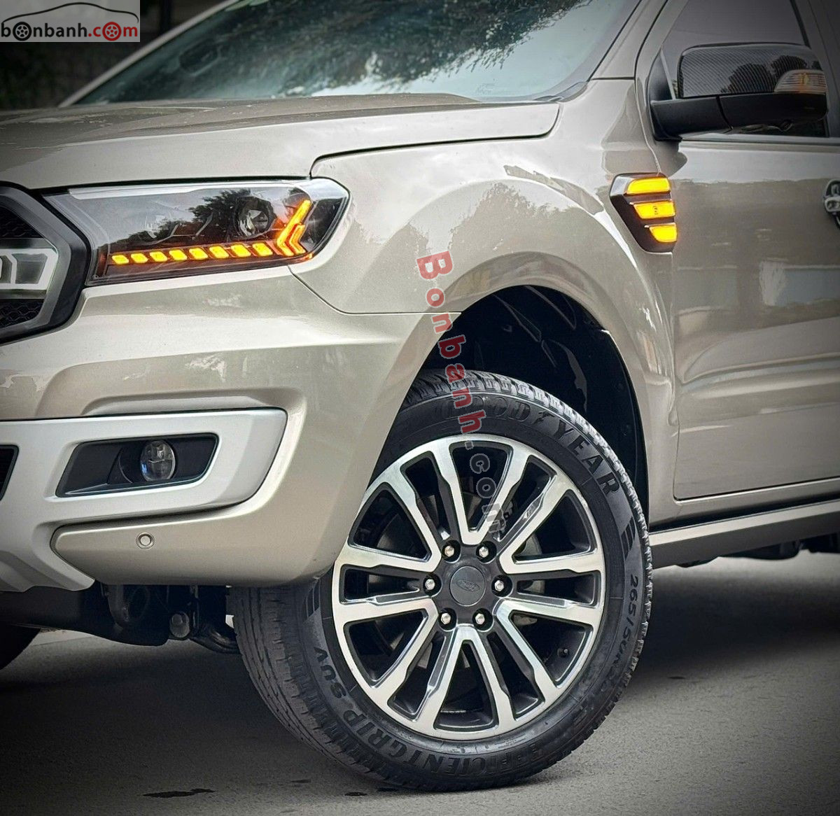 Bán ô tô Ford Everest Titanium 2.0L 4x2 AT - 2021 - xe cũ