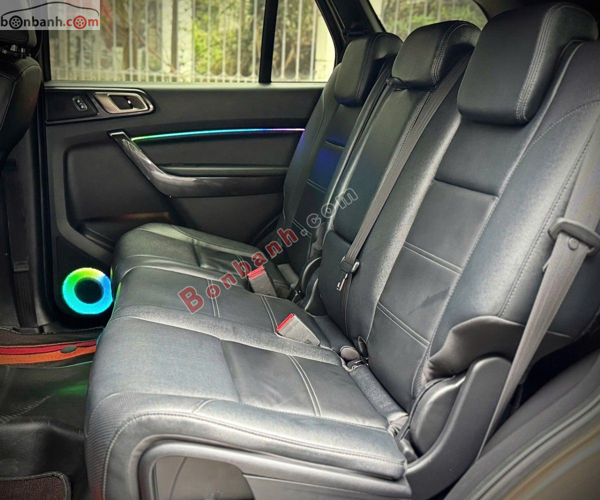 Bán ô tô Ford Everest Titanium 2.0L 4x2 AT - 2021 - xe cũ