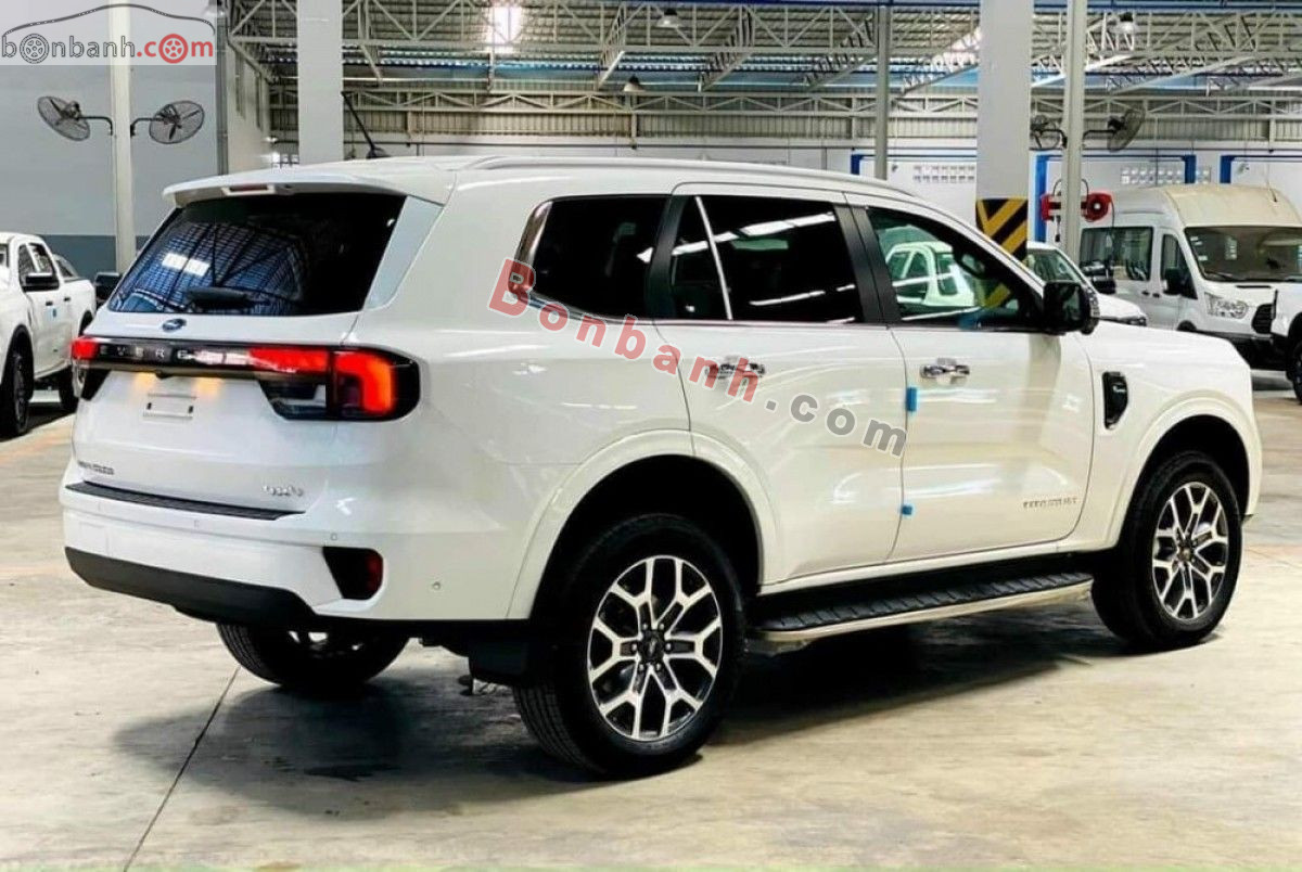 Bán ô tô Ford Everest Titanium Plus 2.0L 4x4 AT - 2026 - xe mới