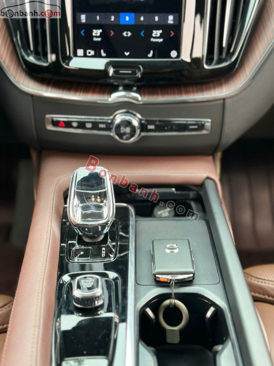 Bán ô tô Volvo XC60 Ultimate Bright B6 AWD - 2023 - xe cũ