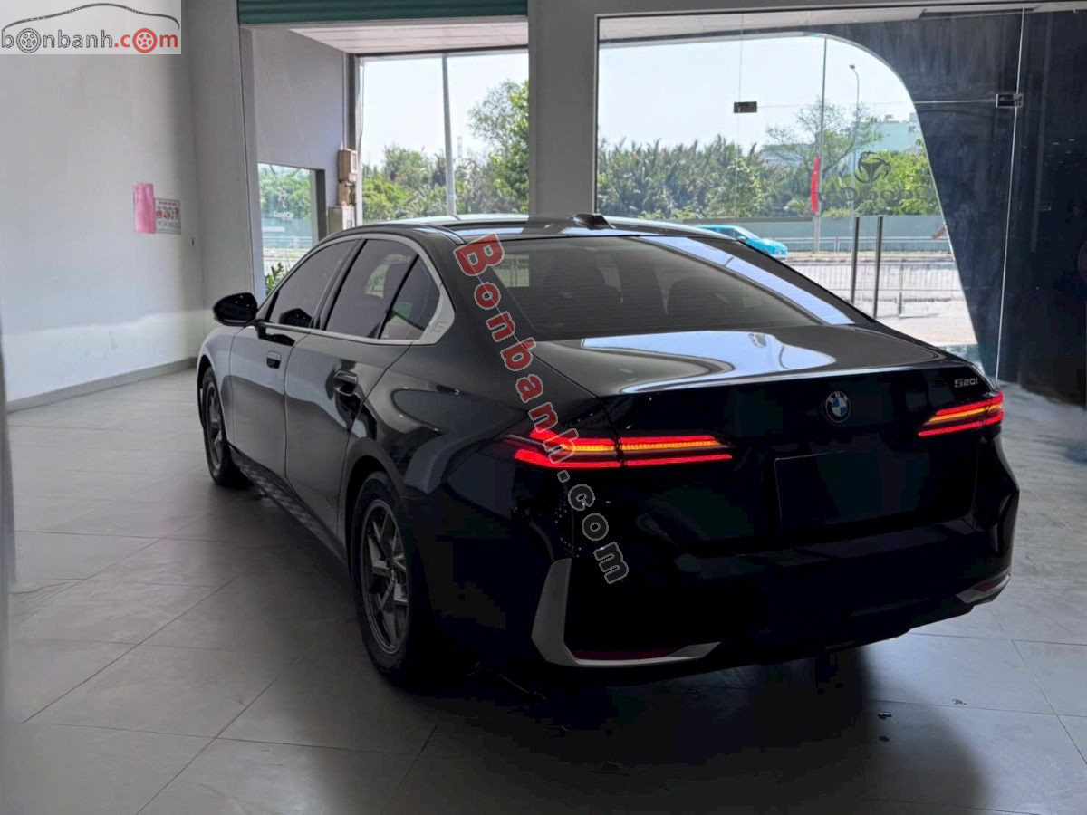 Bán ô tô BMW 5 Series 520i - 2024 - xe cũ