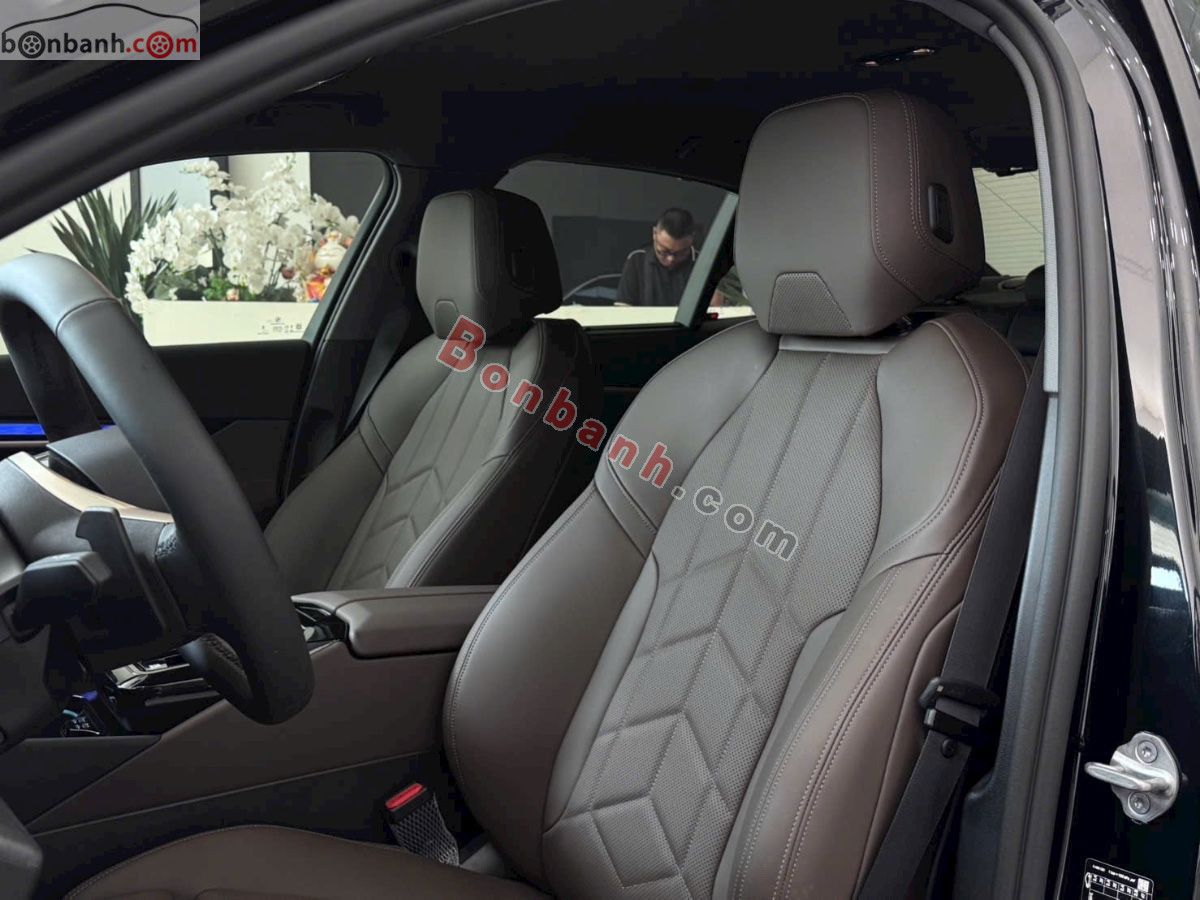 Bán ô tô BMW 5 Series 520i - 2024 - xe cũ