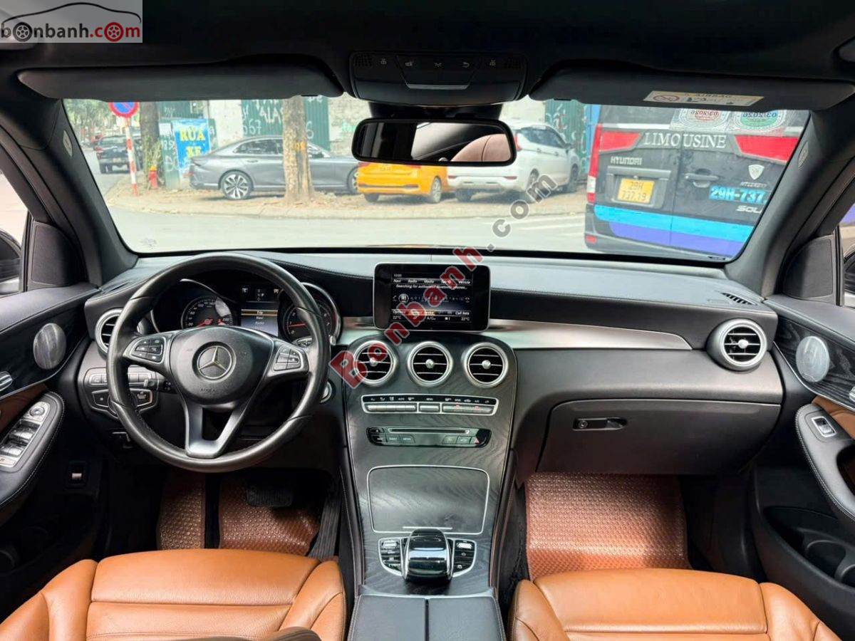 Bán ô tô Mercedes Benz GLC 300 4Matic - 2018 - xe cũ