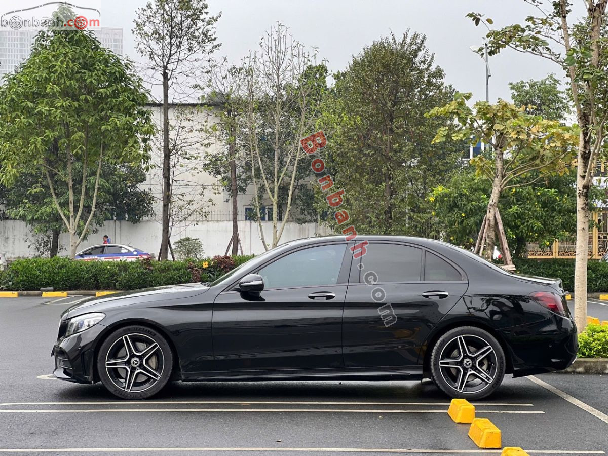 Bán ô tô Mercedes Benz C class C300 AMG - 2020 - xe cũ