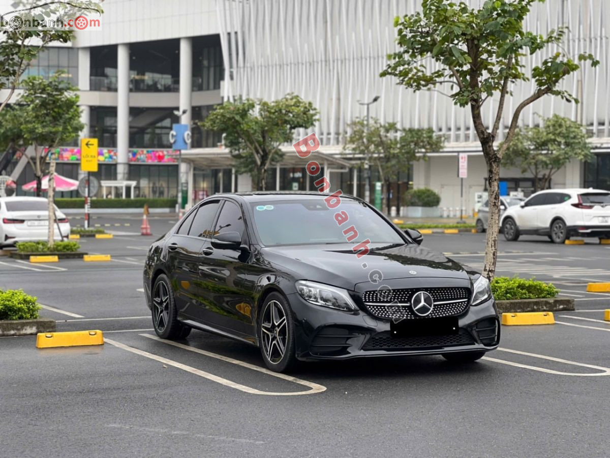 Bán ô tô Mercedes Benz C class C300 AMG - 2020 - xe cũ