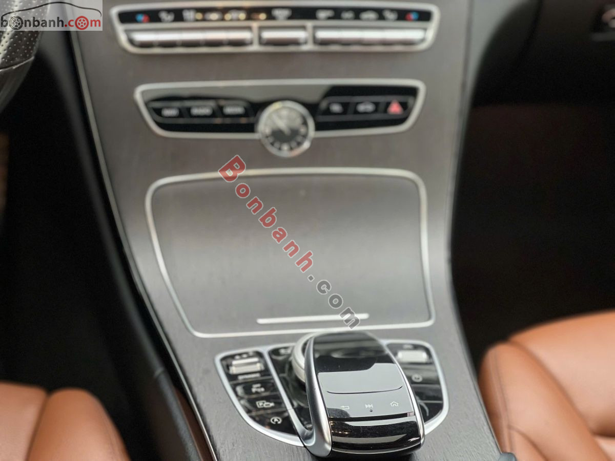 Bán ô tô Mercedes Benz C class C300 AMG - 2020 - xe cũ