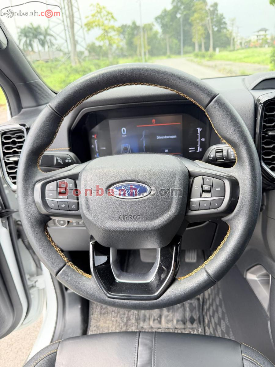 Bán ô tô Ford Ranger Wildtrak 2.0L 4x4 AT - 2023 - xe cũ